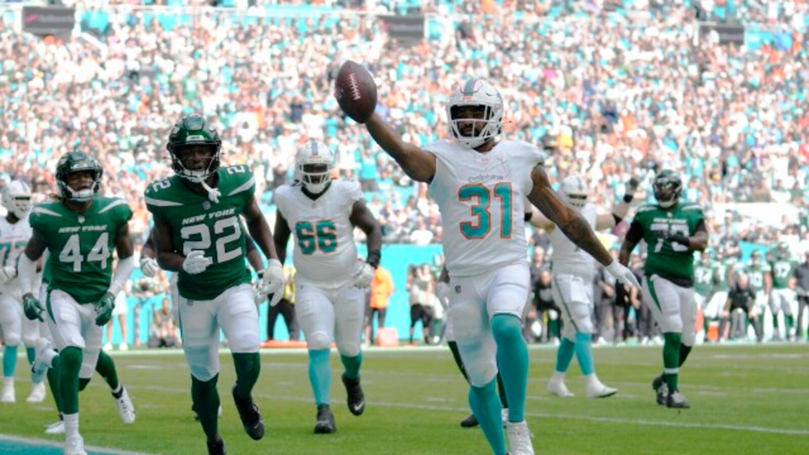 Mostert Sets Miami s Single season Rushing TD Record In 30 0 Shutout Of mostert-sets-miami-s-single-season-rushing-td-record-in-30-0-shutout-of
